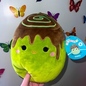 SQUISHMALLOWS 8" MALTA